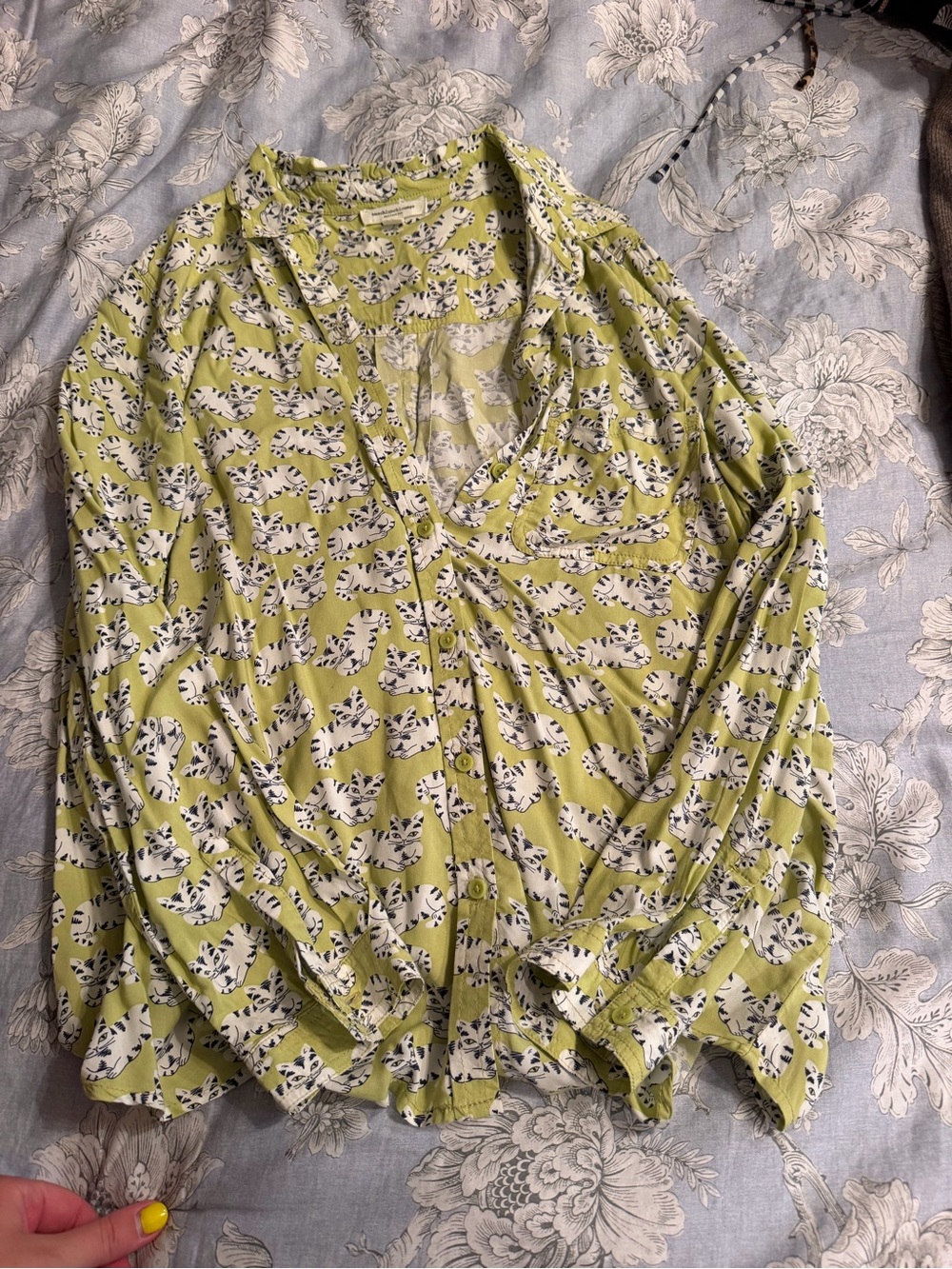 beachlunchlounge Lime Green Floral-Print Button-Down Blouse